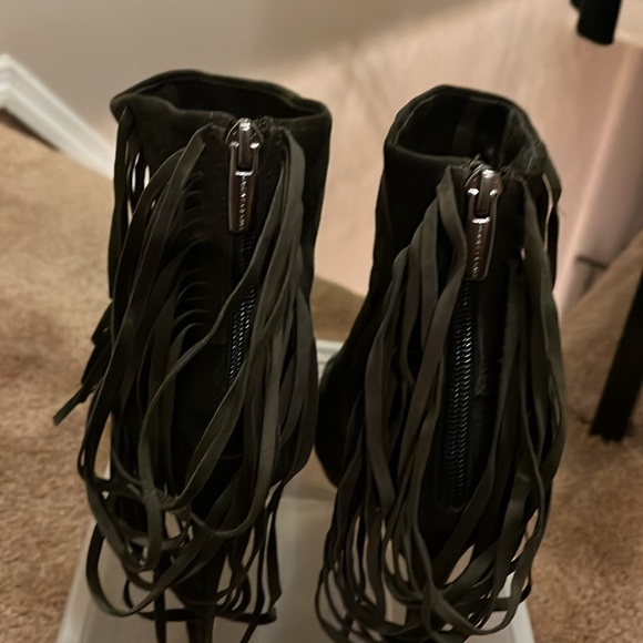 Brand new Vince Camuto open toe shoes/ khaki color - Picture 5 of 8